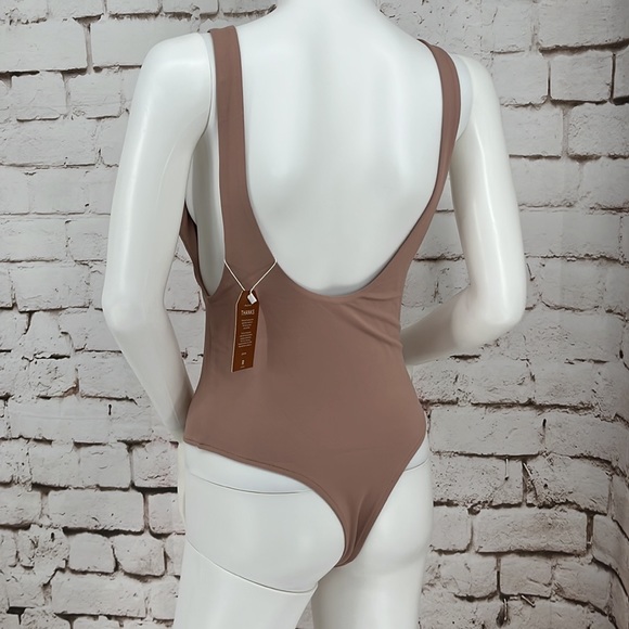 🆕ReoRia Bodysuit, Size M - Picture 5 of 7